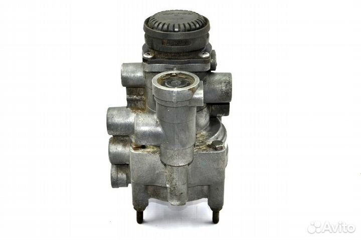 Кран управления тормозами прицепа mercedes-benz Ax