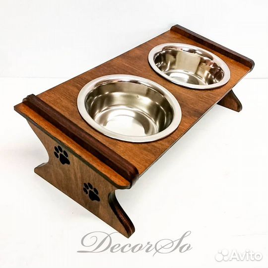 Деревянная подставка под миски
