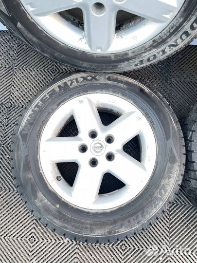 Колеса Nissan X-Trail dunlop winter maxx 215/65R16