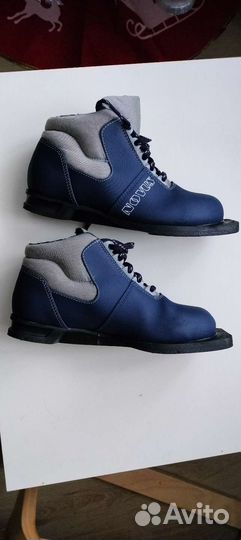 Лыжные ботинки