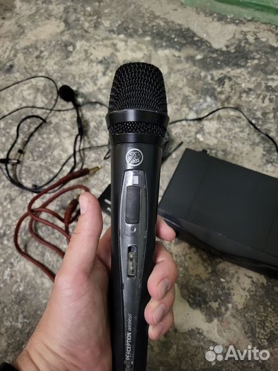 Радиосистема AKG P W 45 Ручной микрофон+оголовье