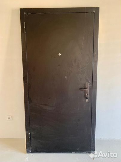 Дверь металлическая