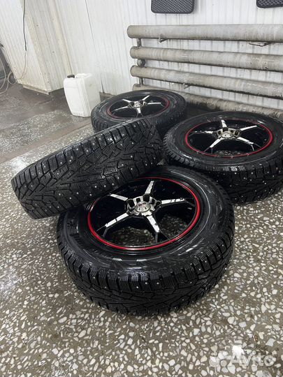 Диски литые R16 с шинами 215/65