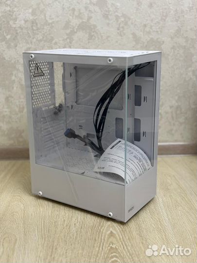Игровой корпус для пк белый