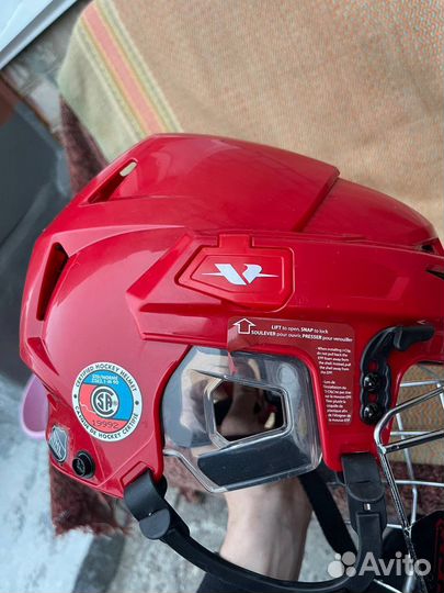 Шлем хоккейный ccm vector