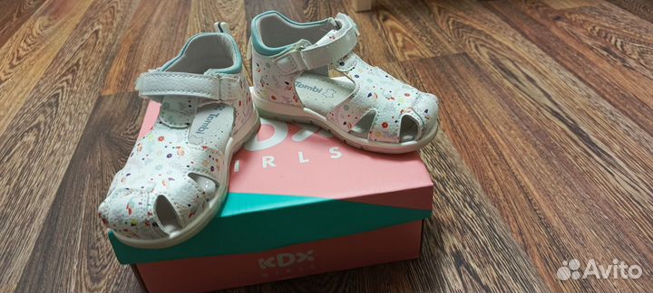 Сандалии для девочки