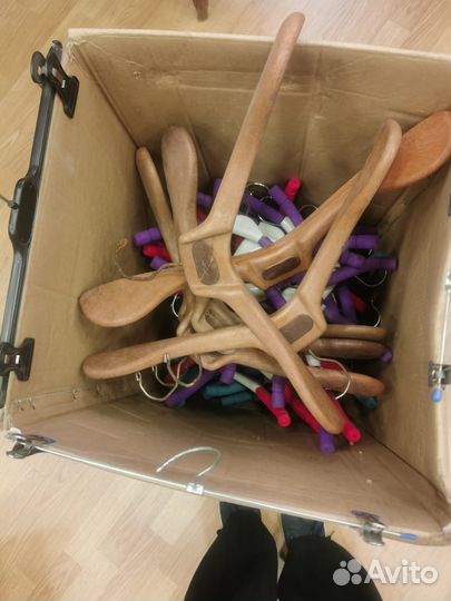 Вешалки плечики