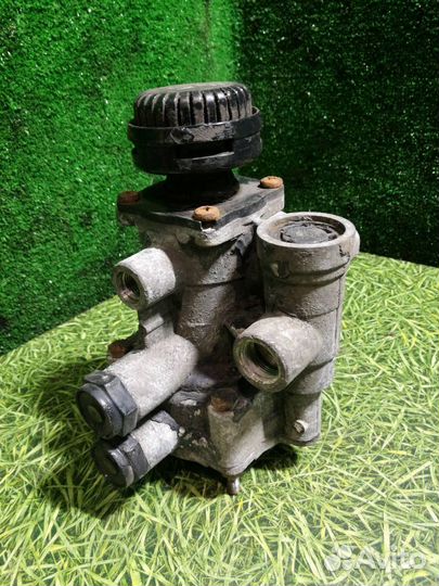 Кран тормозной прицепа MAN TGX 2007 9730090060