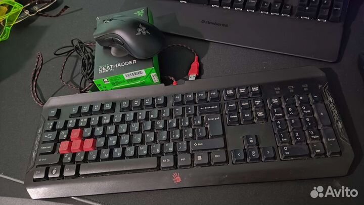 Мышь Razer Essential + клавиатура Bloody Q100