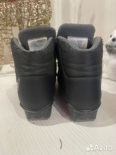 Лыжные ботинки 34 nnn