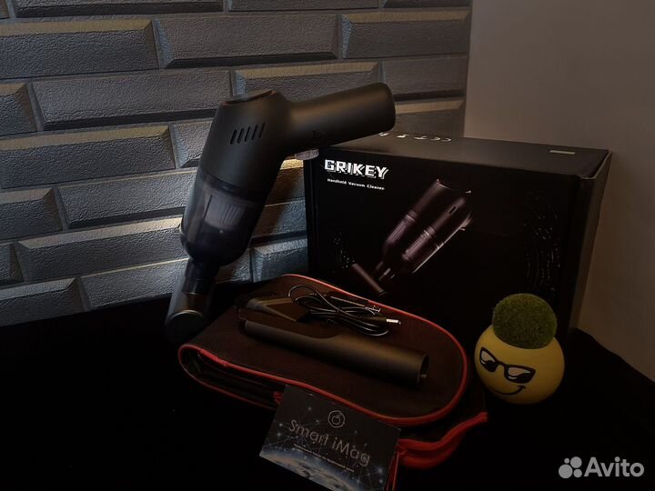 Автомобильный пылесос