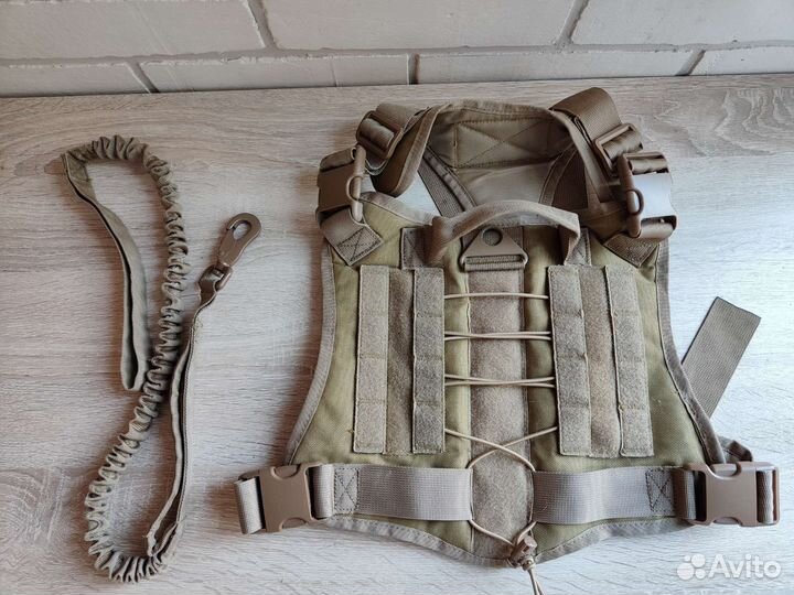 Шлейка для собаки с поводком