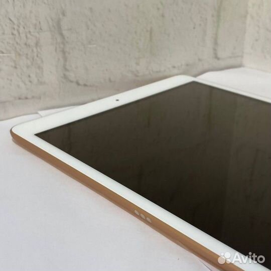 Планшет Apple iPad 7 (2019) A2197 3/32 Гб / (Розов