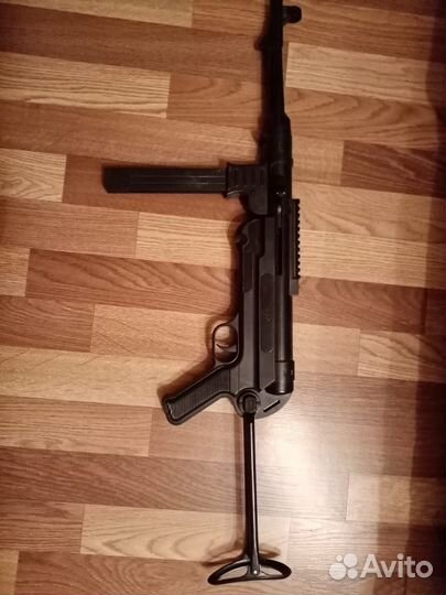 Игрушка немецкий автомат