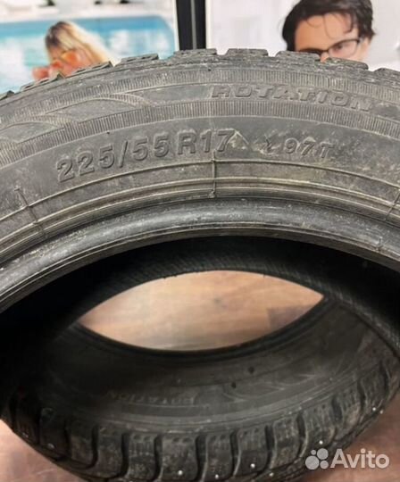 RoadX RX Frost WH12 225/55 R17 97T