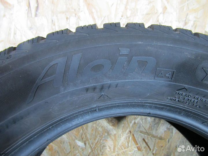 Michelin Alpin A4 225/55 R17