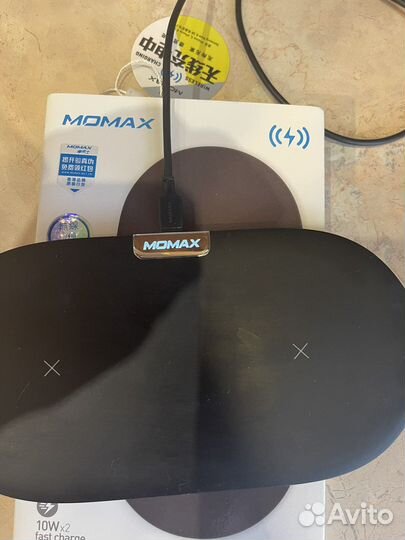 Беспроводная зарядка Momax