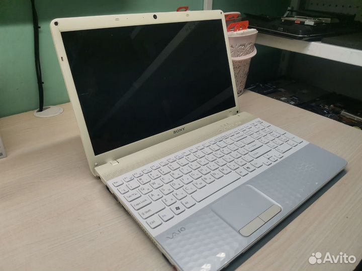 Ноутбук Sony Vaio PCG-71912V
