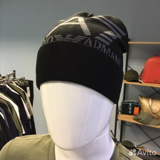 Шапка EA7 Армани оригинал новая