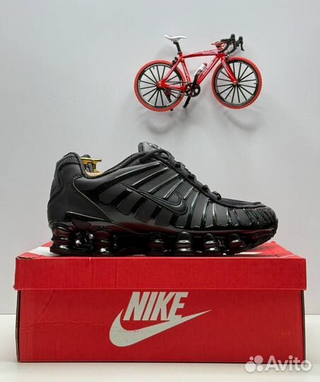 Кроссовки мужские nike shox