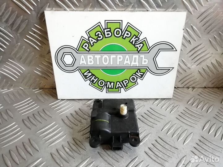 Моторчик заслонки отопителя Nissan Teana J31 2007г