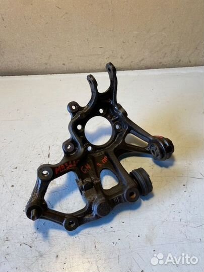 Кулак задний правый Mazda 6 GH