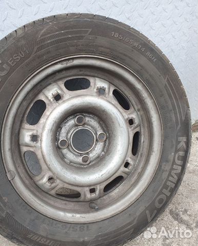 Четыре шины с дисками 185/65 r14