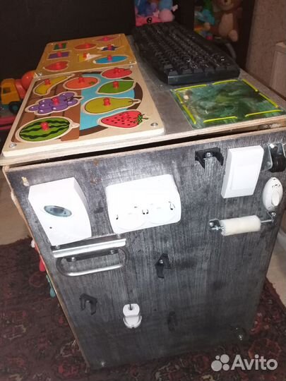 Бизиборд ручной работы