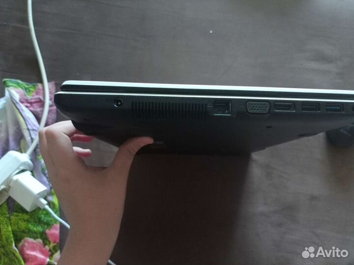 Ноутбук asus x551m