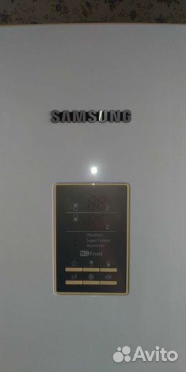 Холодильник на запчасти или частями