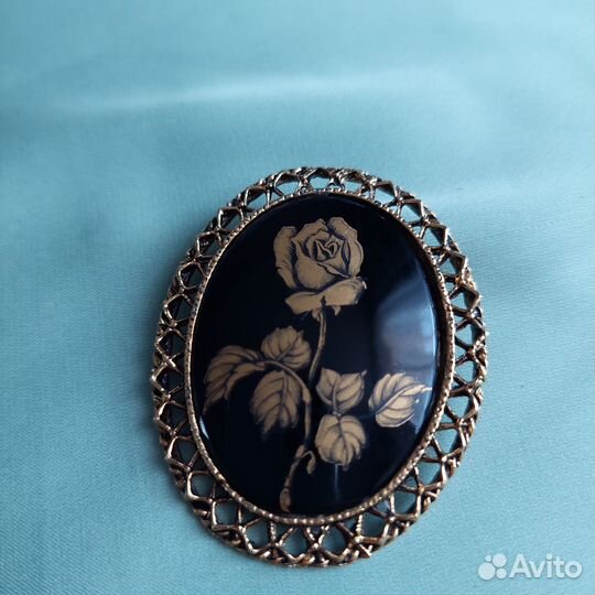 Винтажная брошь