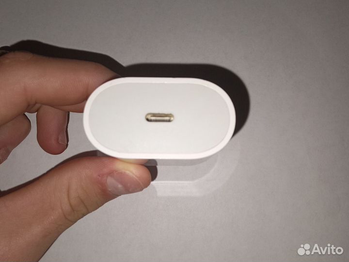 Продам блок питания для iPhone