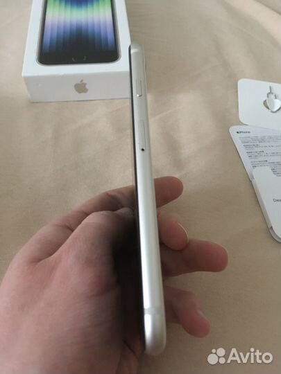iPhone SE (2022), 64 ГБ