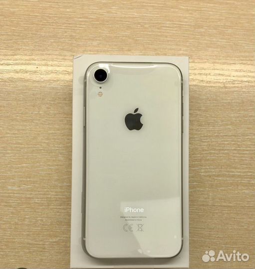 iPhone Xr, 64 ГБ