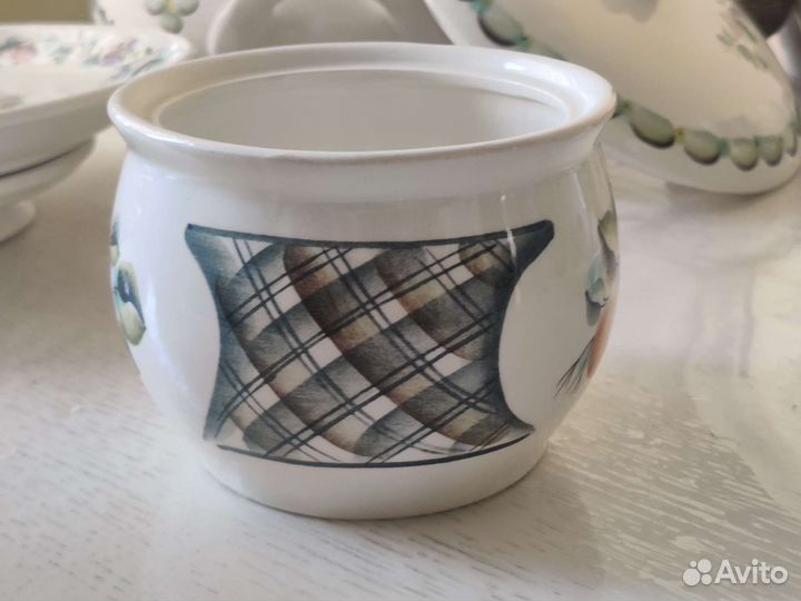 Семикаракорская керамика. Блюдо, баночка, солонка