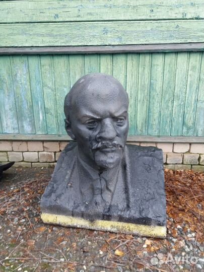 Бюст ленина