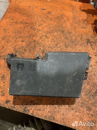 Крышка воздушного фильтра Chevrolet Trail Blazer 1