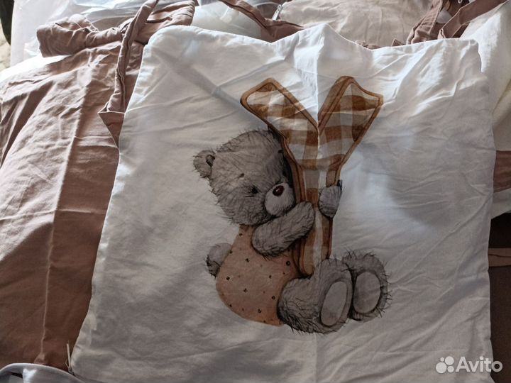 Бортики в кроватку 11 подушечек