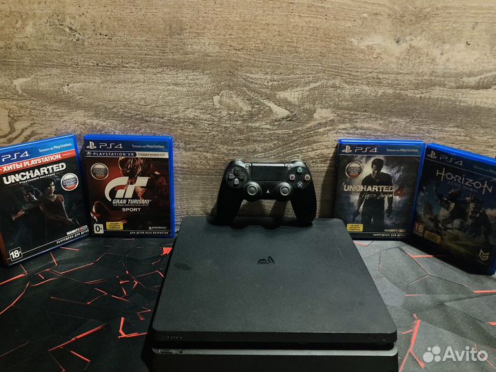 Sony playstation 4 slim