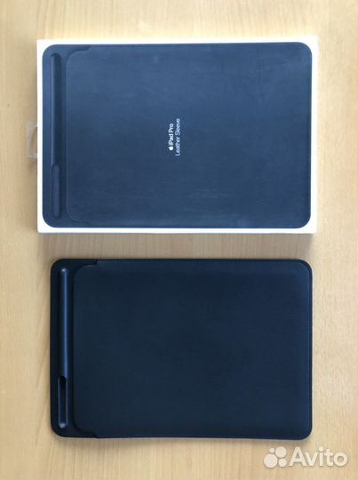 Apple Leather Sleeve для Apple iPad Pro 10.5