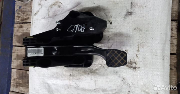 Педаль тормоза Volkswagen Polo седан 1.6