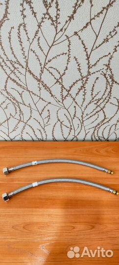 Гибкая подводка для воды 35 см