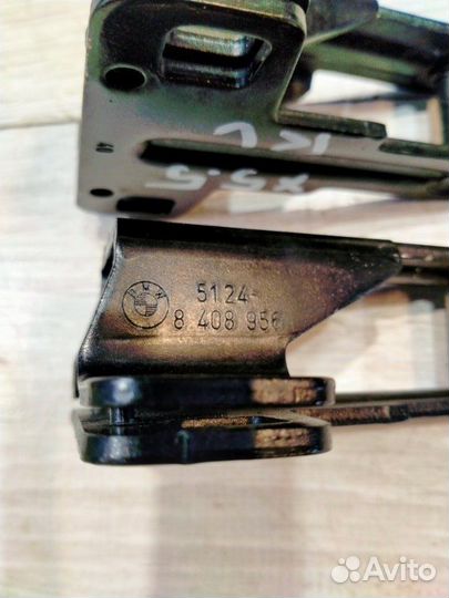 Петля крышки багажника Bmw X5 E53 M54B30 01/2004