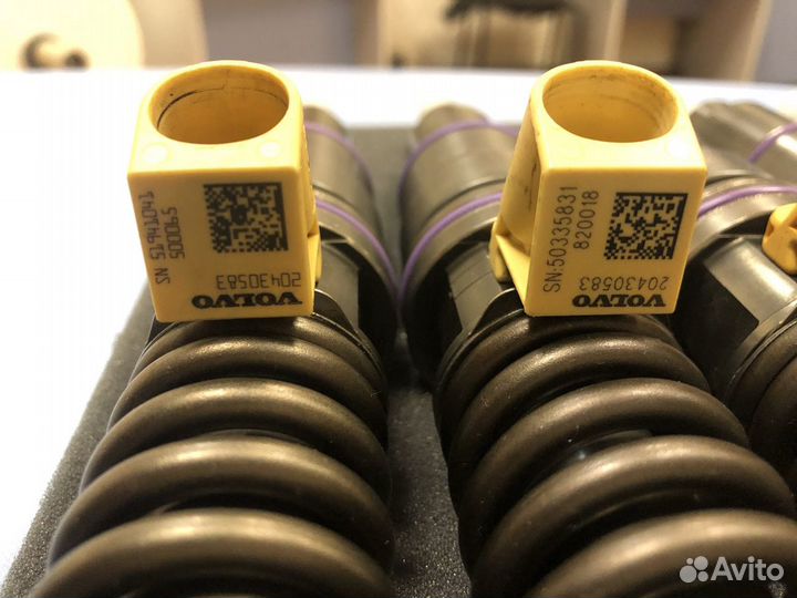 Насос-форсунки Volvo FH12 20430583