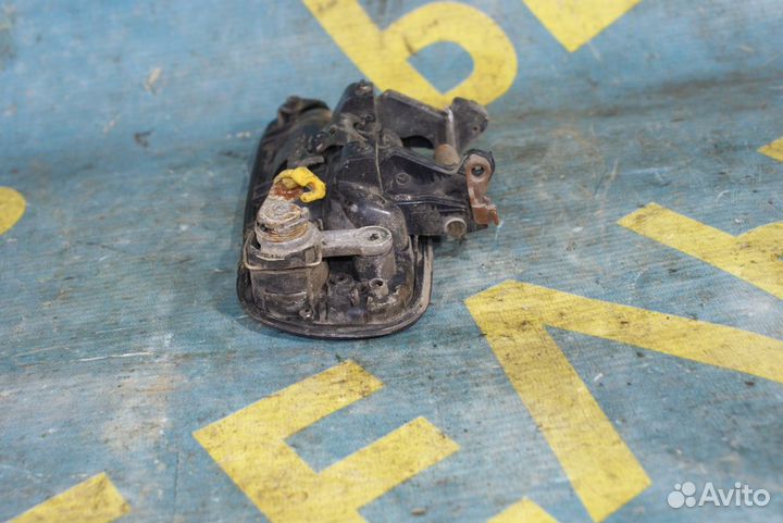 Ручка передней правой двери Subaru Legacy B11