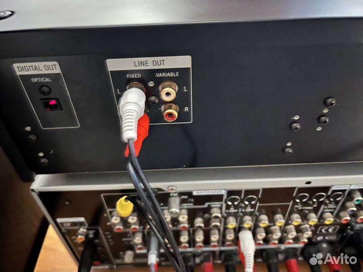 CD проигрыватель Sony X333ES