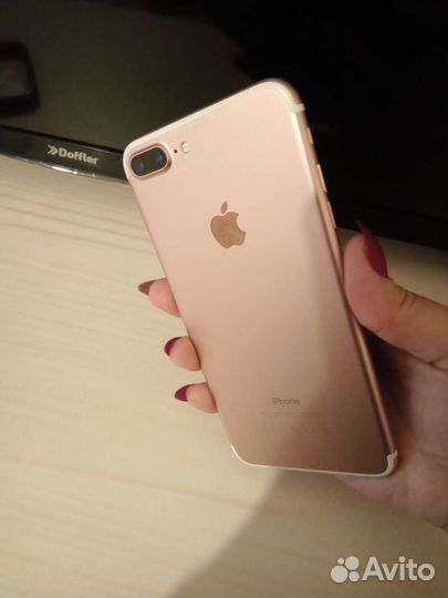 Телефон iPhone7plus