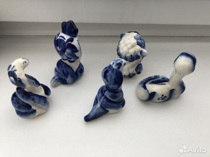 Набор фигурок из гжели