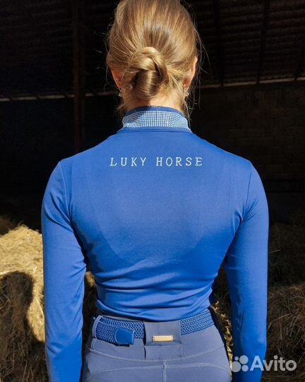 Лонгслив синий со стразами 