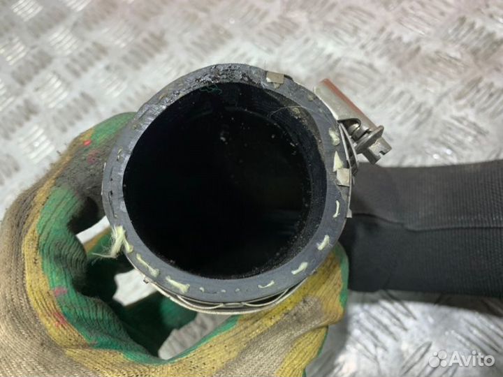 Патрубок интеркулера Audi A6 4G2